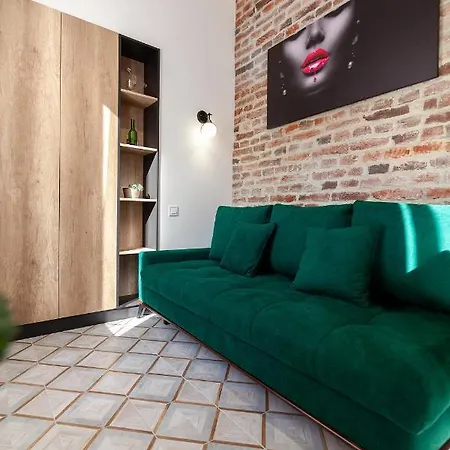 Leogrand On Husiak 6-1