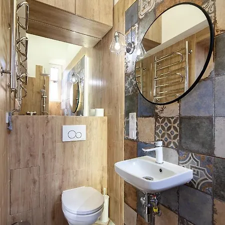 Leogrand On Husiak 6-1 Apartment *