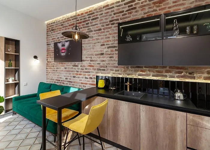 Leogrand On Husiak 6-1 *